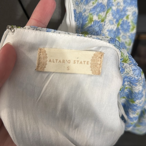 Adorable floral altard state dress - Picture 4 of 4